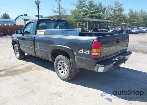 2005 Chevrolet Silverado 1500 Work Truck z USA, uszkodzony, nr VIN 1GCEK14V45Z116171